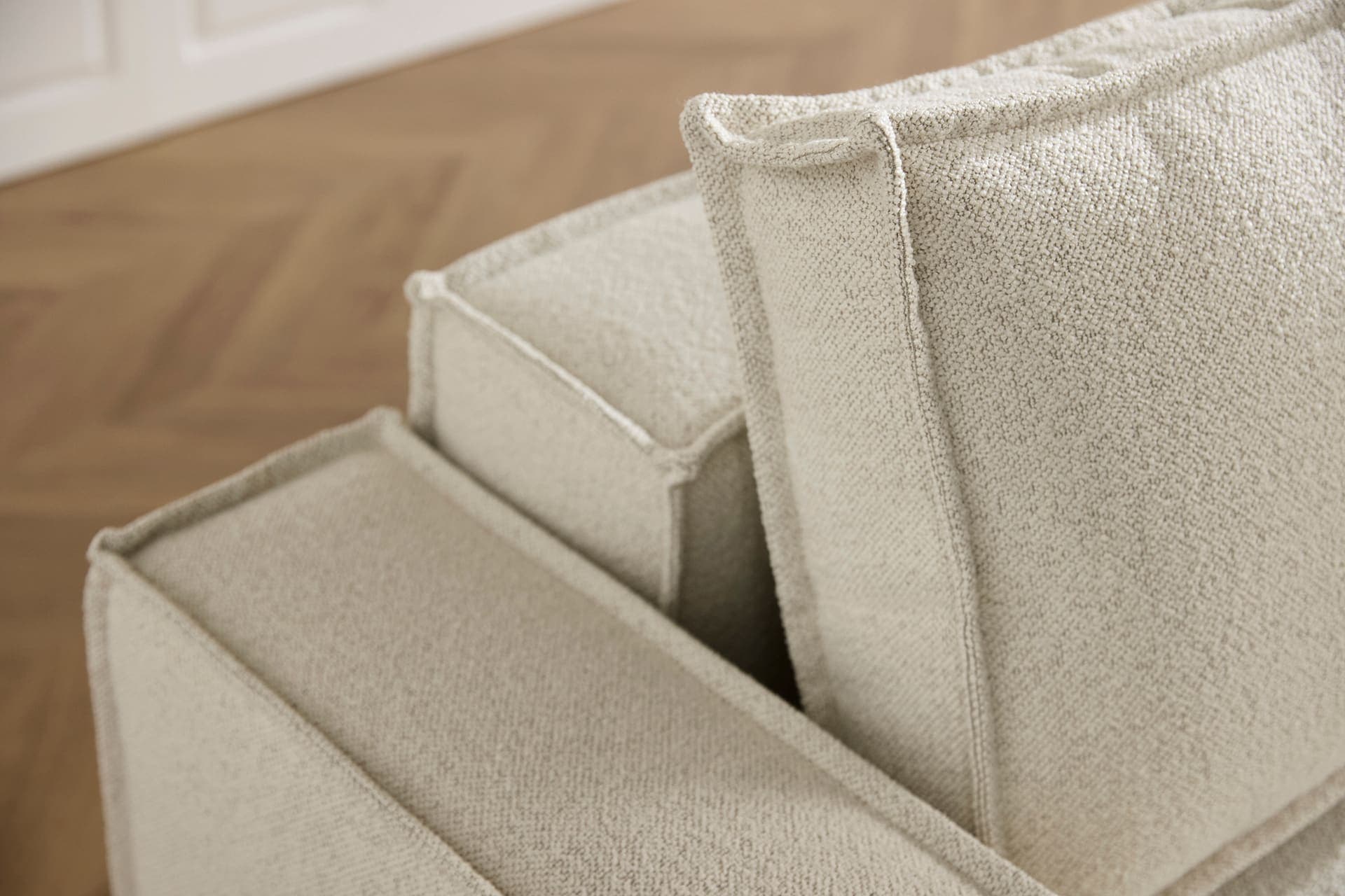 Newilla Lounger vist i rom (8)