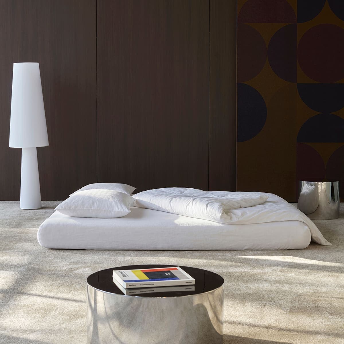 Circlus daybed i 410 Esina Almond, vist i rom