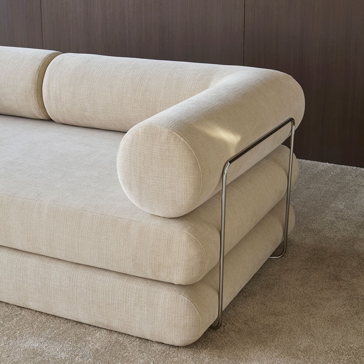 Circlus daybed i 410 Esina Almond, vist i rom