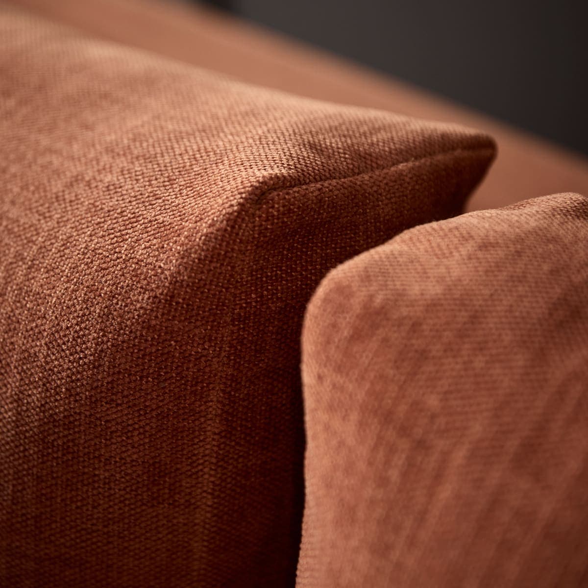Cone sovesofa i 412 Esina Rust Orange, vist i rom