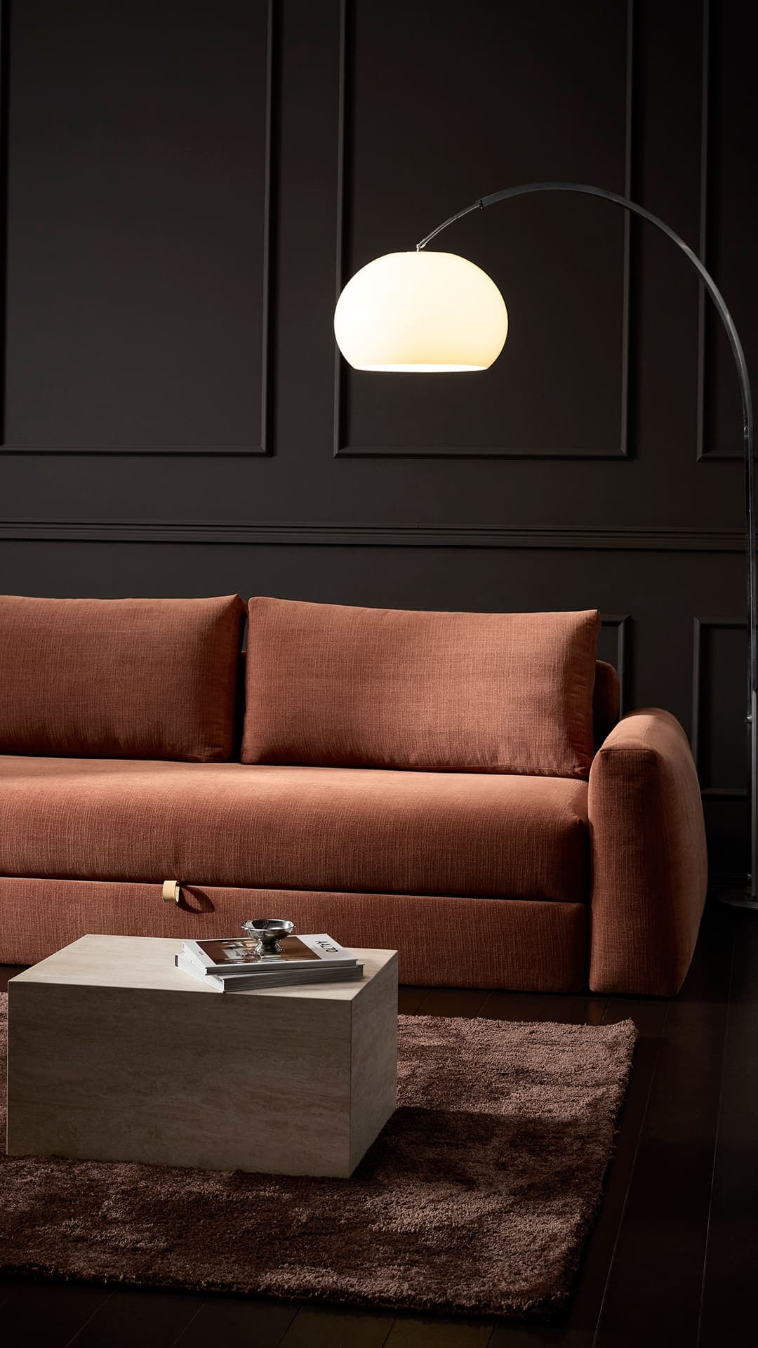 Cone sovesofa i 412 Esina Rust Orange, vist i rom